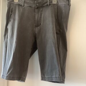 Propane 24-7 Men's Gray Shorts. Security zipper-right front pocket.11” in-seam